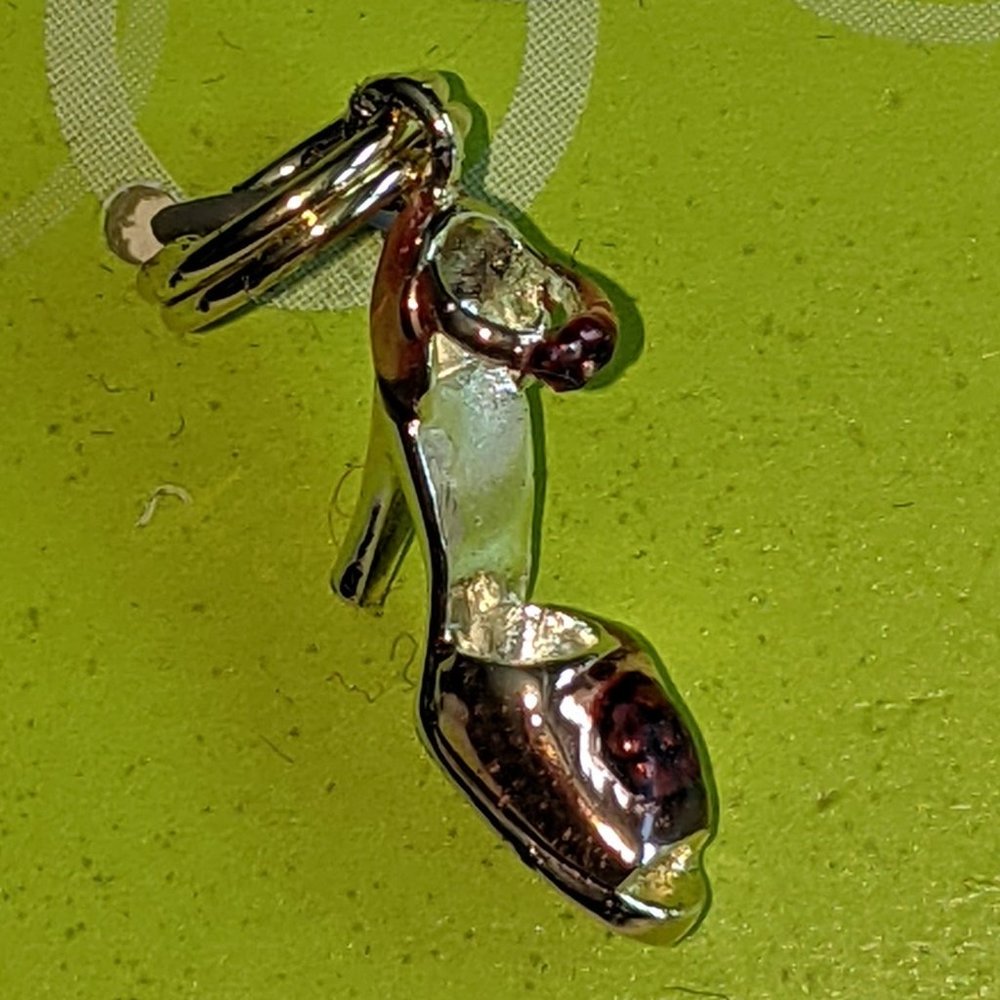 Open toes heel pendant